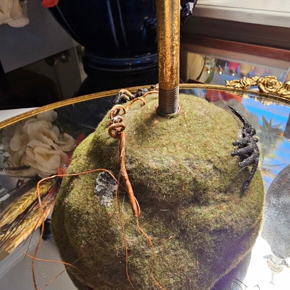 Mark Roberts Witch Stand, Large 20″ - Picture 2 of 6